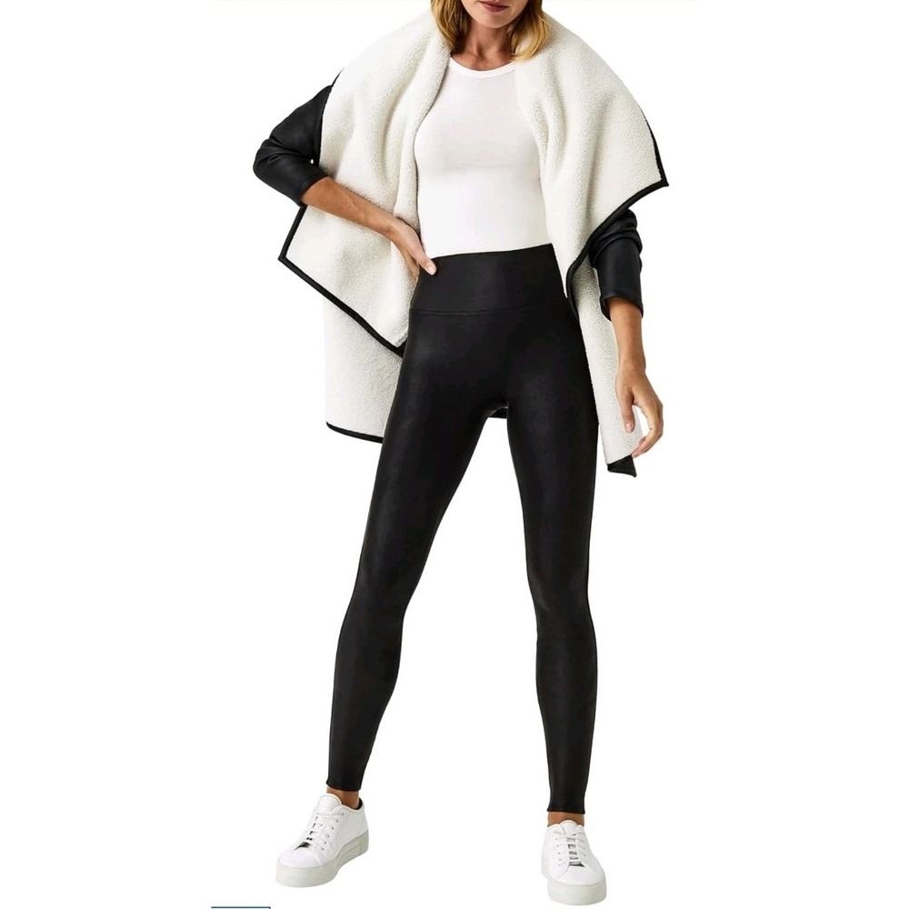 Spanx Faux Leather Leggings. high Waist BLACK Size LARGE